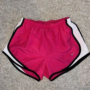 Nike Tempo Dri-fit running shorts | pink athletic shorts with built in liner